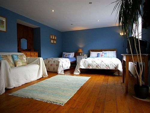 Lobhill And Self Catering 4*
