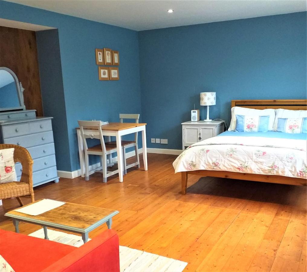 Lobhill And Self Catering 4*