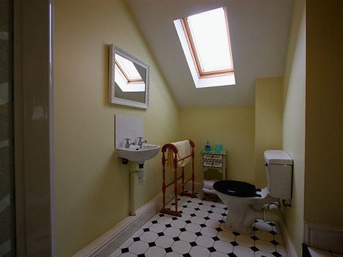 Lobhill And Self Catering Couette-café 4*